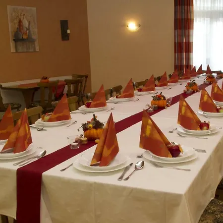 Zum Ochsen Herberg *